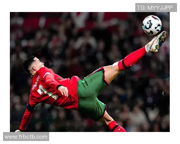 历史足球巨星的传奇故事与辉煌成就探寻